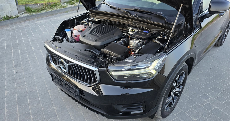 Volvo XC 40 cena 108700 przebieg: 62000, rok produkcji 2021 z Jordanów małe 562